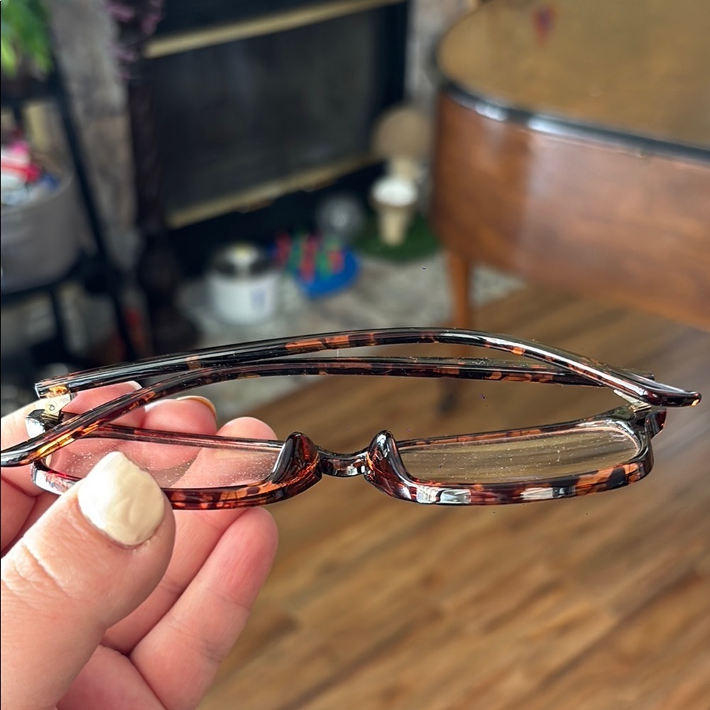 Tortoise Shell Square Glasses - image 3